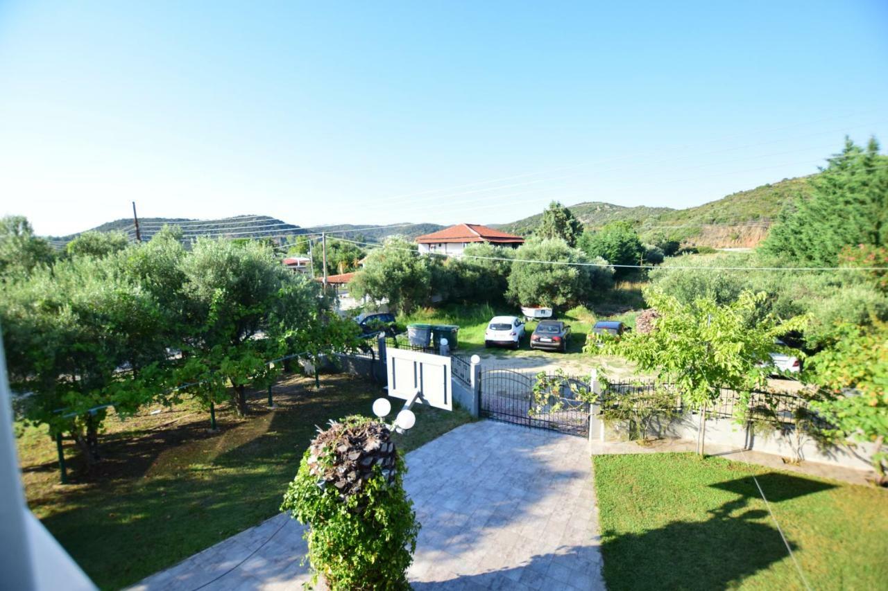 V Luxury Suites Toroni 3 Exterior foto