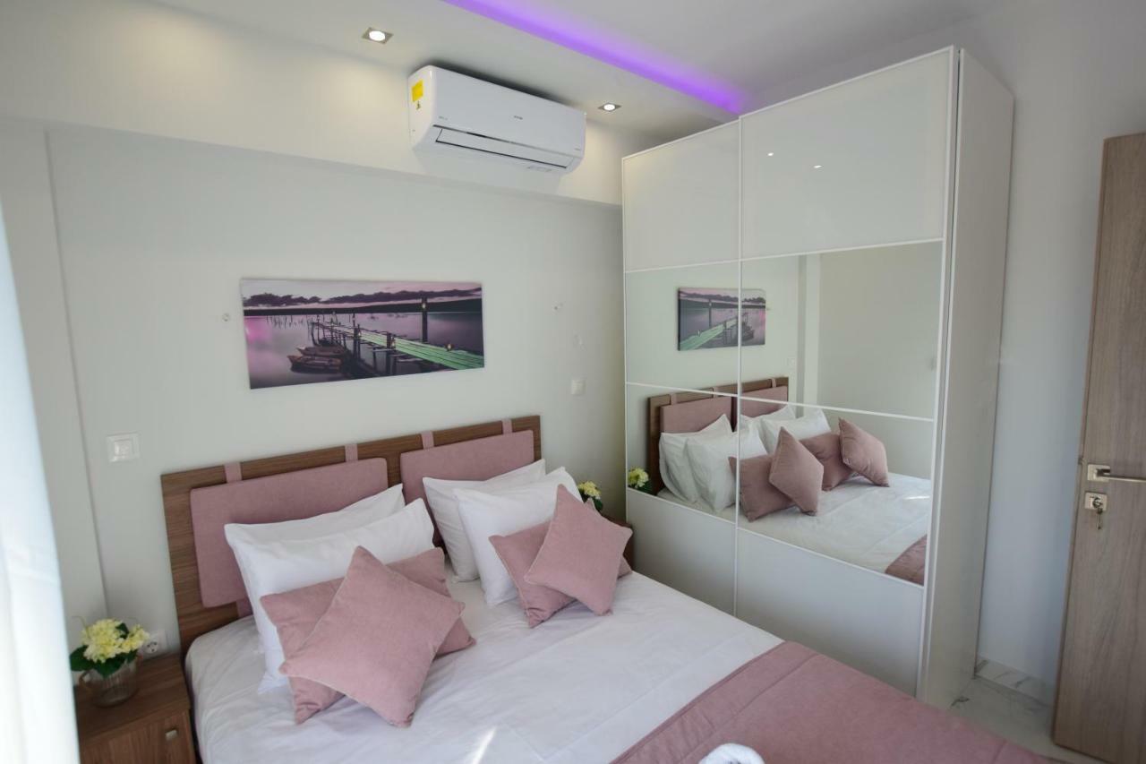 V Luxury Suites Toroni 3 Exterior foto