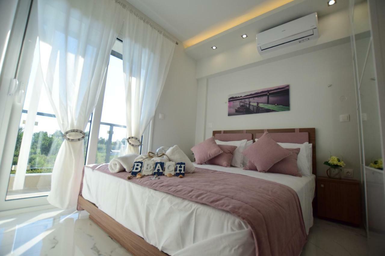 V Luxury Suites Toroni 3 Exterior foto
