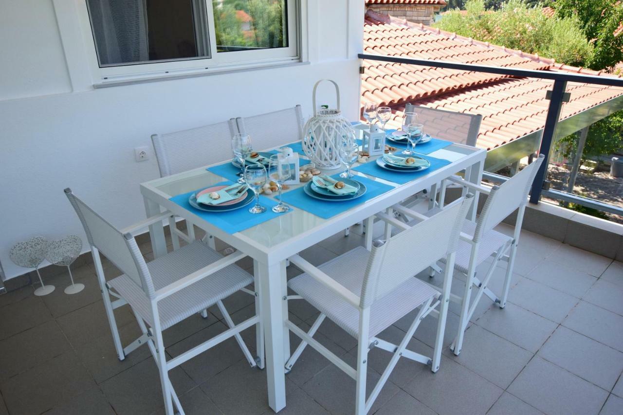 V Luxury Suites Toroni 3 Exterior foto