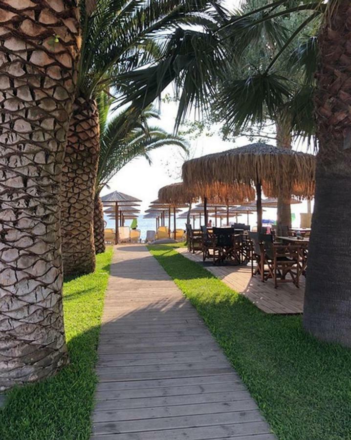V Luxury Suites Toroni 3 Exterior foto